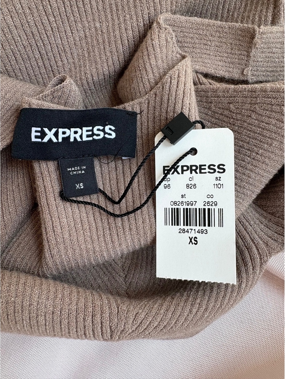 Express Women's XS Taupe Ribbed Knit Tank Top with V-Neck - Picture 3 of 4